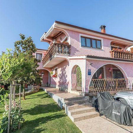Apartments Darinka Poreč Exteriör bild